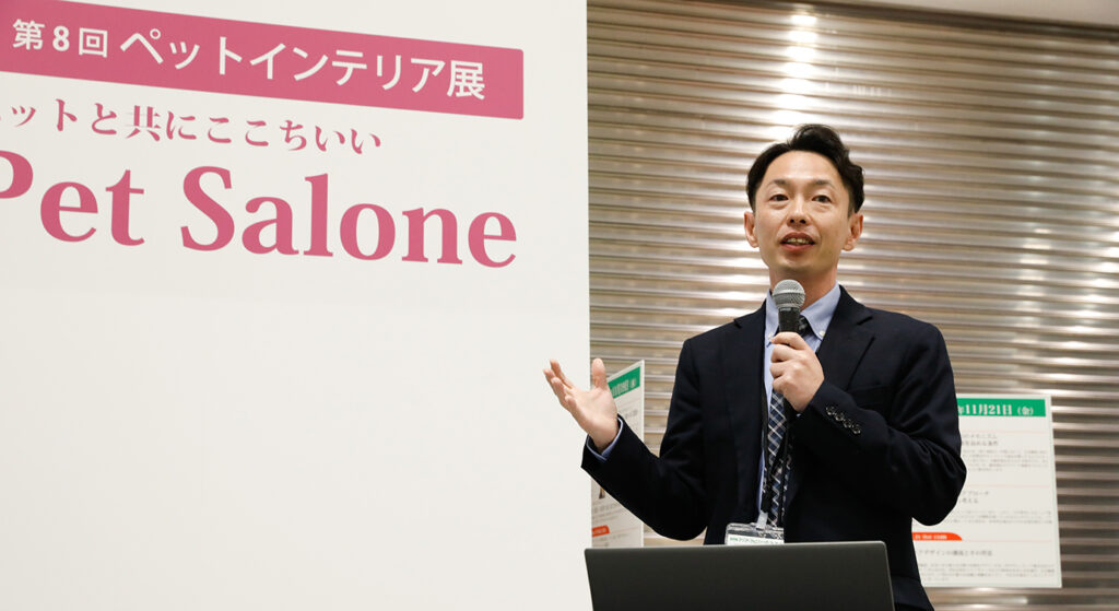 講師の堀井隆行先生がセミナーで講演している様子